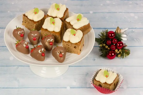 6 Rudolph Strawberries and 6 Carrot Cake Christmas Selection